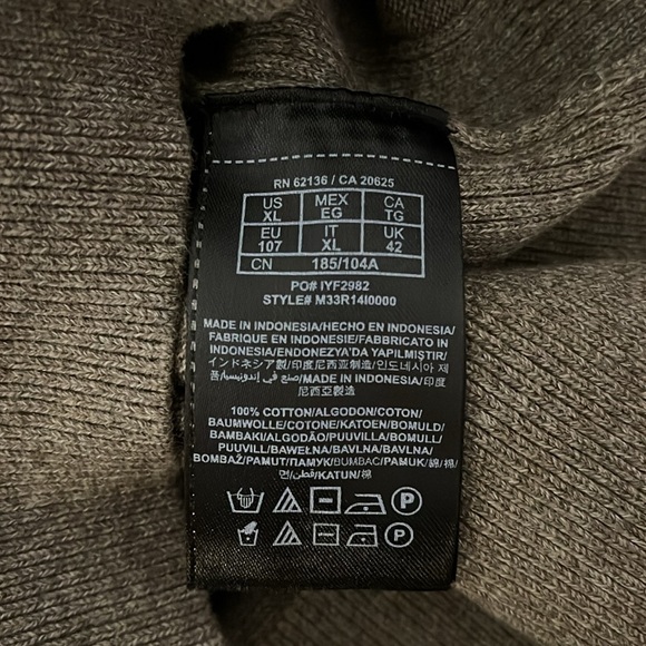 GUESS Men’s V-Neck Sweater Cotton, Size XL - Picture 8 of 9